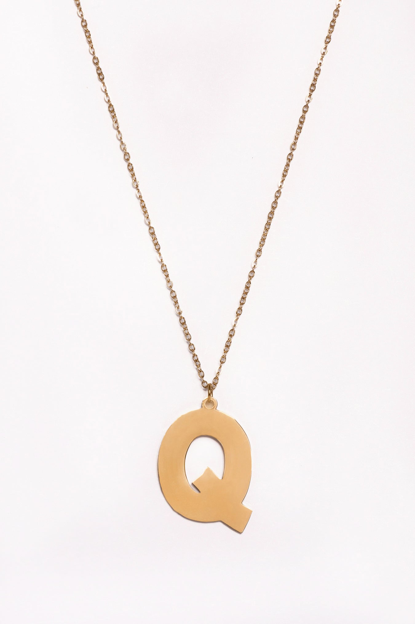 Initial Neckalace Q