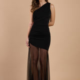 Vestido negro asimétrico, ceñido, con falda corta y superposición de tul transparente, ideal para eventos elegantes y de noche - Closet.bcn