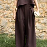 Pantalón Mara Marrón, pantalón de invitada de boda en tejido bielástico, otoño 2026 - vista 1