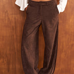 Pantalón Dimma de antelina marrón para mujer – hecho a mano en Barcelona por closet BCN
