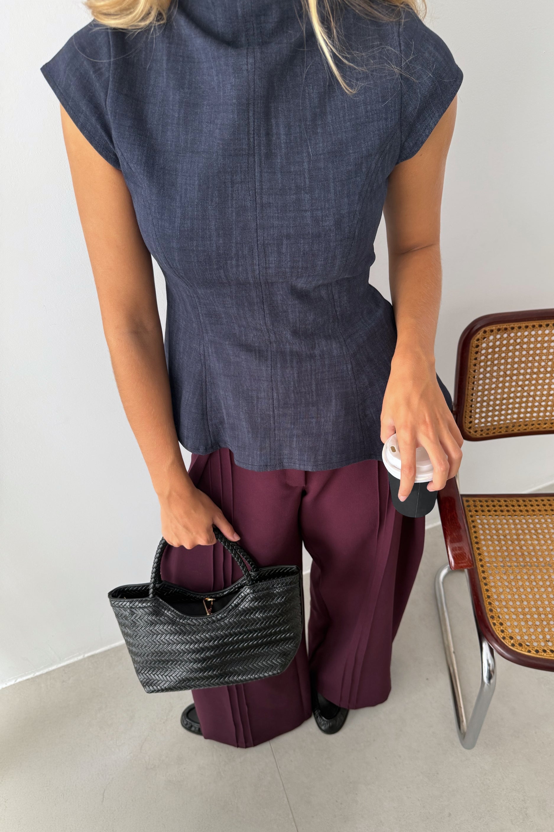 Look de otoño de closet BCN con el top Eri efecto denim